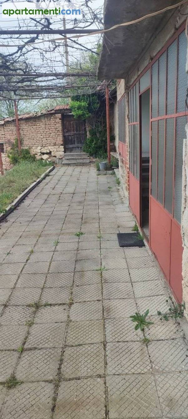 Къща, Пловдив област, с.Чоба 18